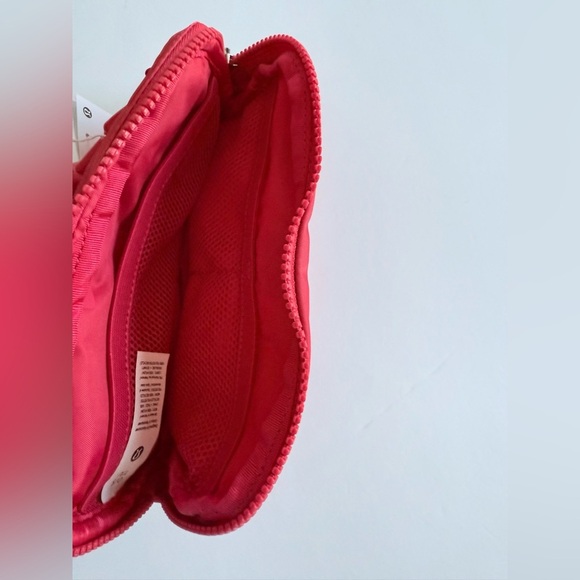 Lululemon Everywhere Belt Bag 1L Cherry Mist Fanny Pack Crossbody Designer New - Picture 8 of 16